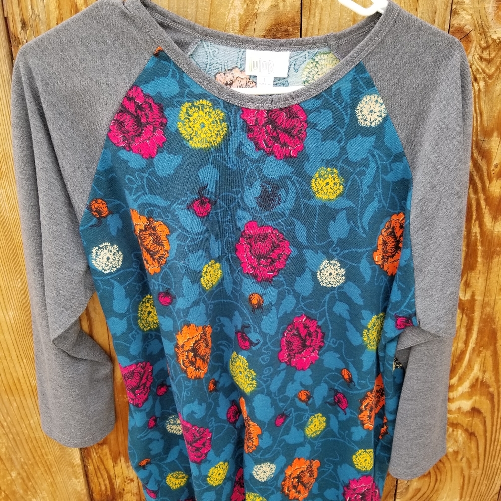 Lularoe top
